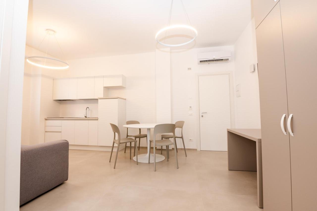 Agora Vieste Rooms & Apartments מראה חיצוני תמונה