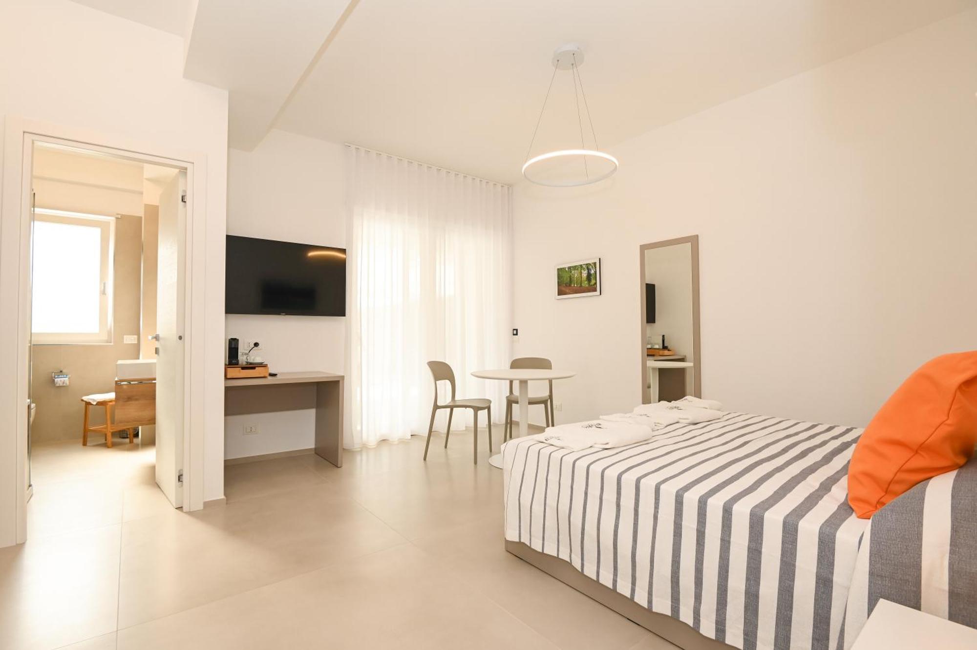 Agora Vieste Rooms & Apartments מראה חיצוני תמונה